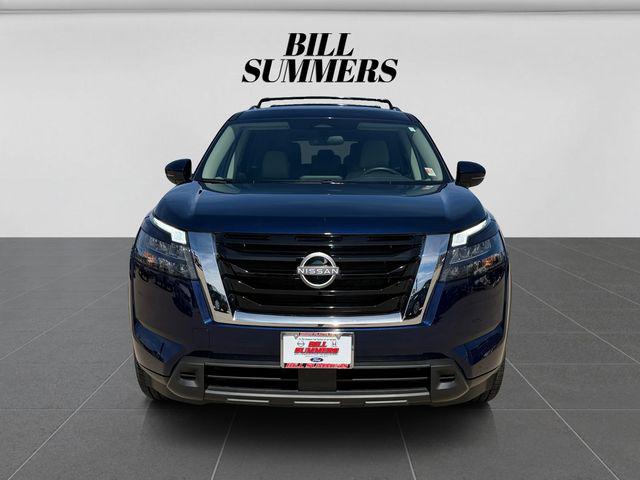 2025 Nissan Pathfinder SV 4WD