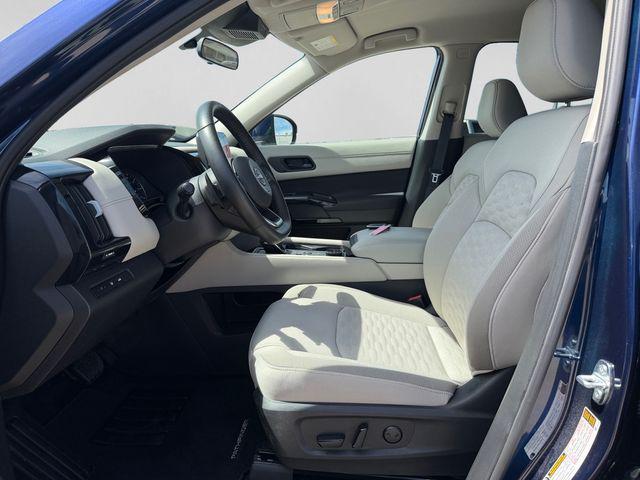 2025 Nissan Pathfinder SV 4WD