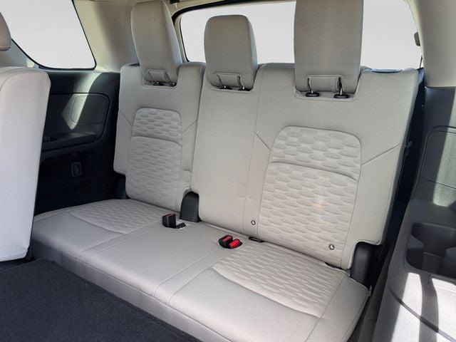 2025 Nissan Pathfinder SV 4WD