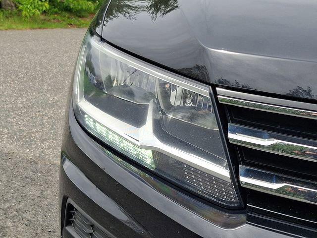 2021 Volkswagen Tiguan 2.0T SE R-Line Black