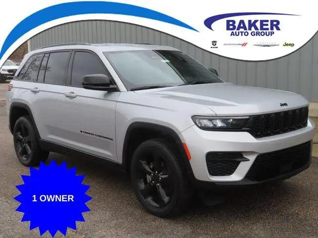 2023 Jeep Grand Cherokee Altitude 4x4 for sale in Cadillac, MI