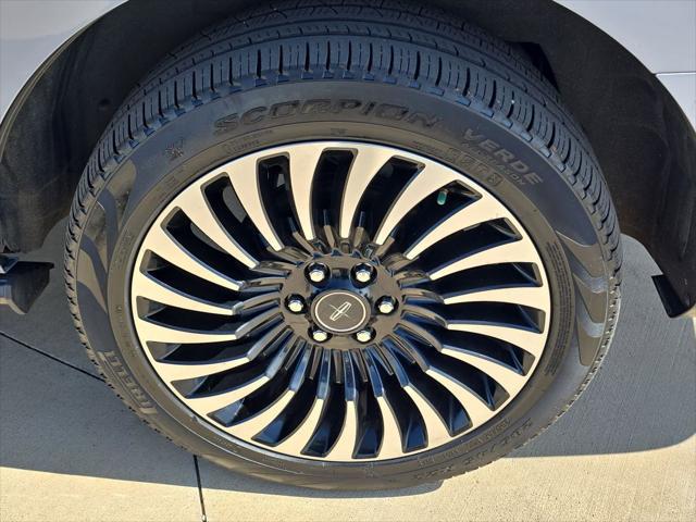 2021 Lincoln Navigator Black Label