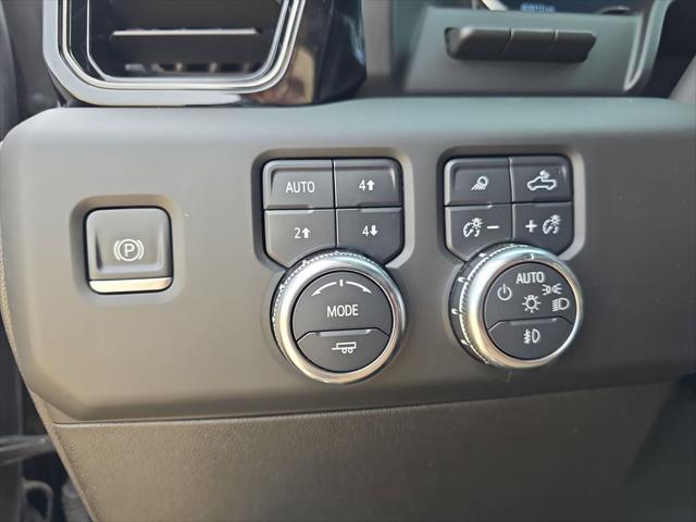2024 GMC Sierra 1500 4WD Crew Cab Short Box AT4