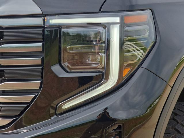 2024 GMC Sierra 1500 4WD Crew Cab Short Box AT4