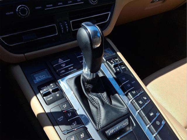 2019 Porsche Macan Unknown
