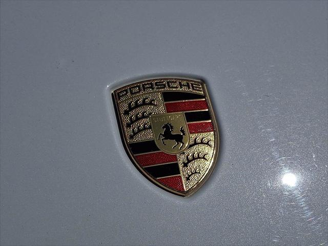 2019 Porsche Macan Unknown
