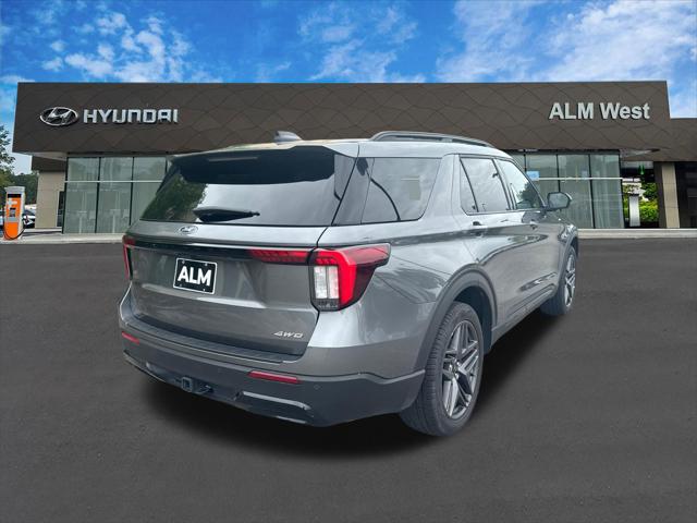 2025 Ford Explorer ST-Line