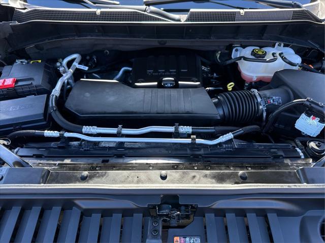 2023 Chevrolet Silverado 1500 4WD Crew Cab Short Bed LT with 2FL