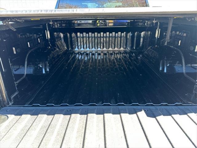 2023 Chevrolet Silverado 1500 4WD Crew Cab Short Bed LT with 2FL