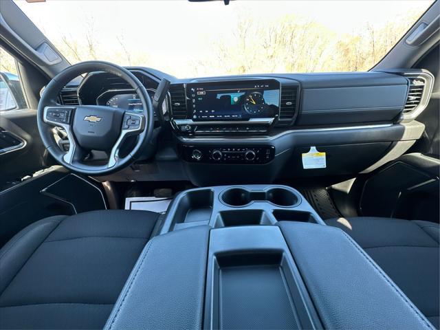 2023 Chevrolet Silverado 1500 4WD Crew Cab Short Bed LT with 2FL