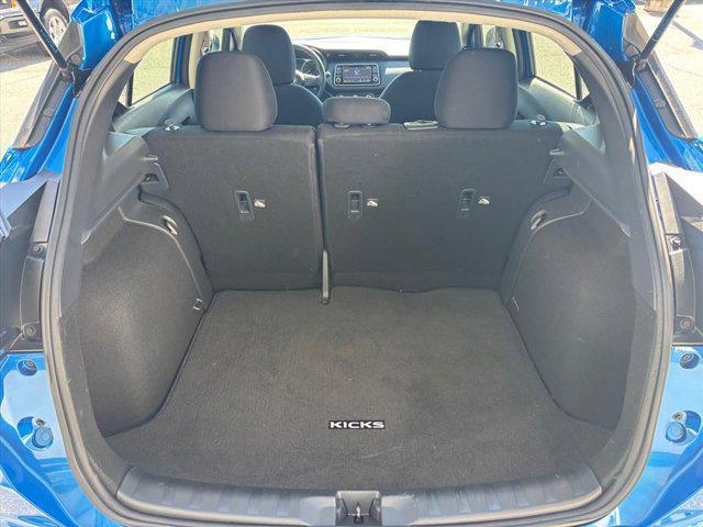 2024 Nissan Kicks S Xtronic CVT