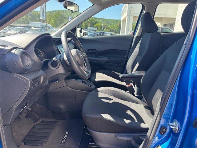 2024 Nissan Kicks S Xtronic CVT