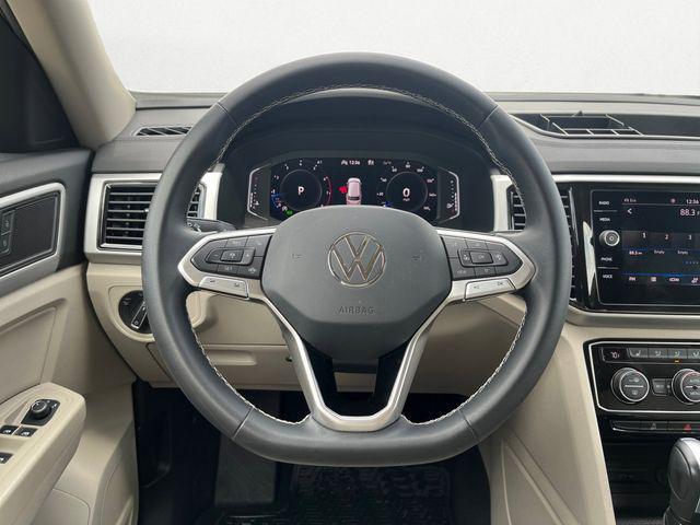 2022 Volkswagen Atlas 2.0T SE w/Technology