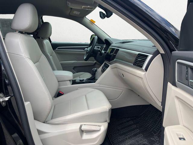 2022 Volkswagen Atlas 2.0T SE w/Technology