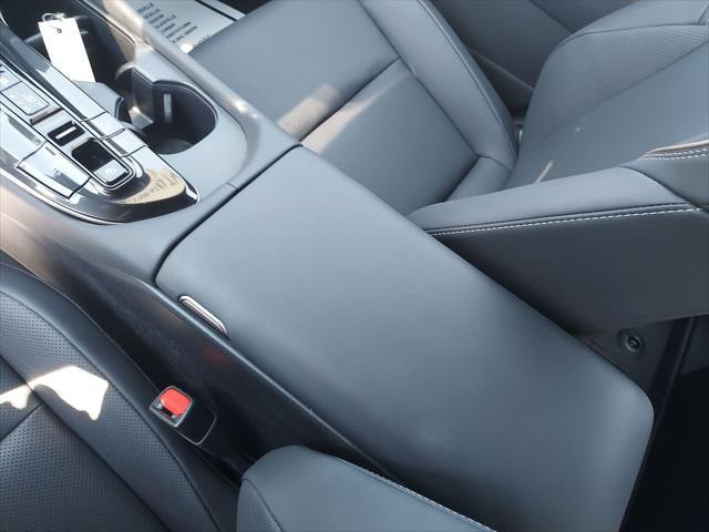 2025 Toyota Crown Signia XLE