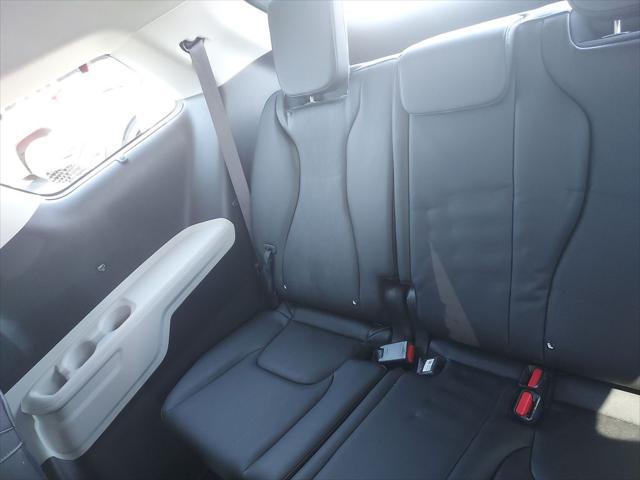 2024 Kia Carnival MPV SX