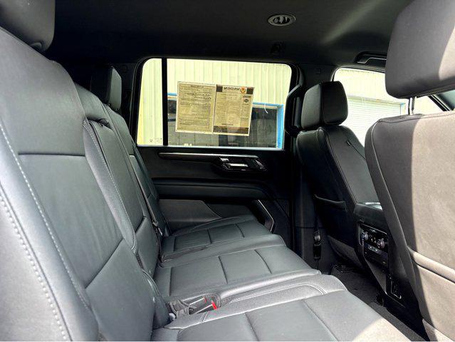 2025 Chevrolet Suburban 4WD LT