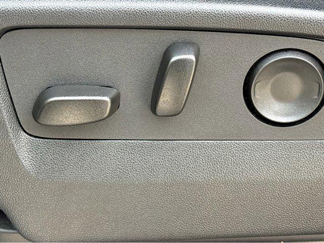 2025 Chevrolet Suburban 4WD LT