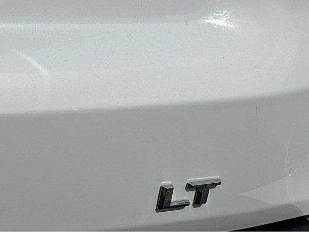 2025 Chevrolet Suburban 4WD LT
