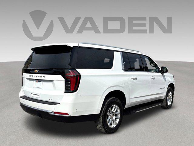 2025 Chevrolet Suburban 4WD LT