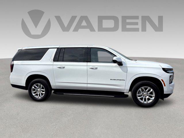 2025 Chevrolet Suburban 4WD LT