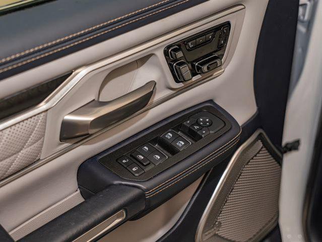 2025 Ram 1500 Tungsten Crew Cab 4x4 5'7" Box