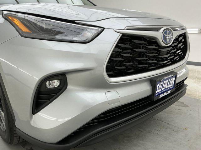 2022 Toyota Highlander Hybrid XLE