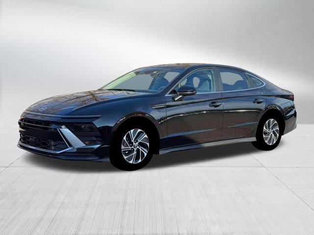 2026 Hyundai Sonata Hybrid Blue