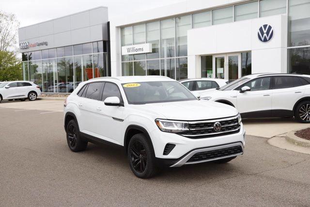 2023 Volkswagen Atlas Cross Sport 3.6L V6 SE w/Technology for sale in LANSING, MI