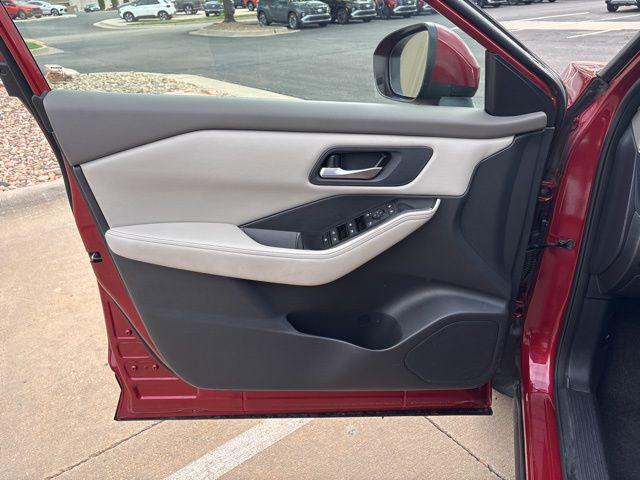 2025 Nissan Rogue SV FWD