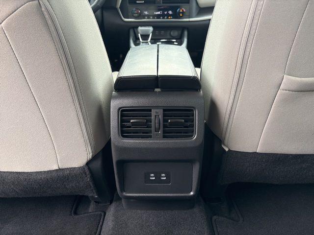 2025 Nissan Rogue SV FWD