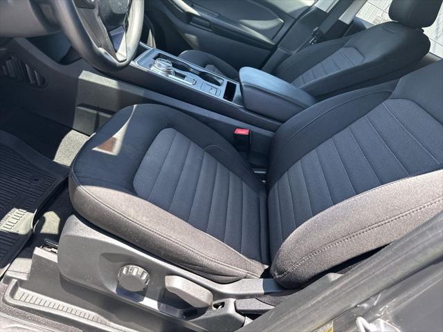 2021 Ford Edge SE