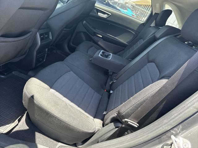 2021 Ford Edge SE