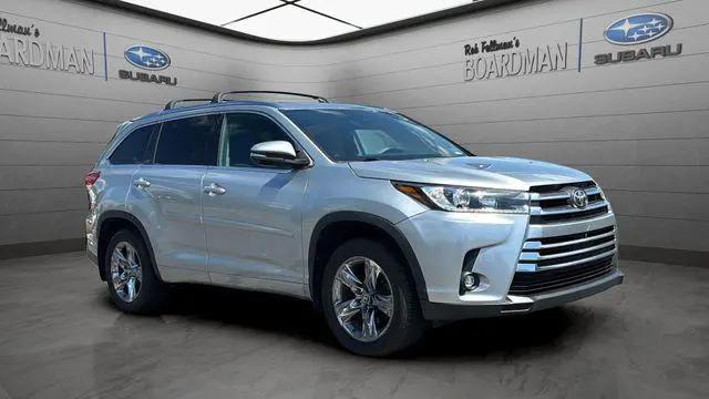 2019 Toyota Highlander Limited Platinum for sale in Youngstown, OH