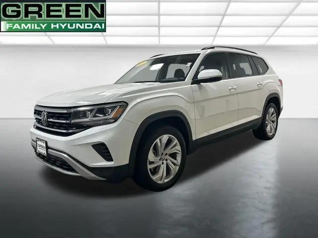 2023 Volkswagen Atlas 3.6L V6 SE w/Technology for sale in Moline, IL
