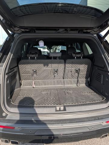 2025 GMC Acadia AWD AT4