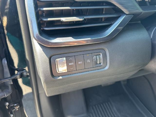 2025 GMC Acadia AWD AT4