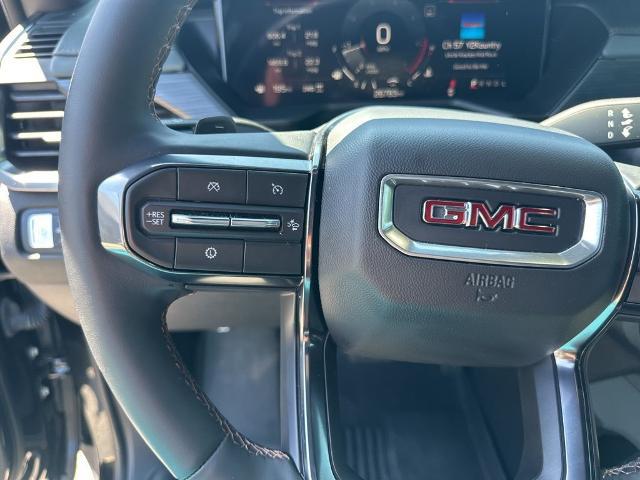 2025 GMC Acadia AWD AT4