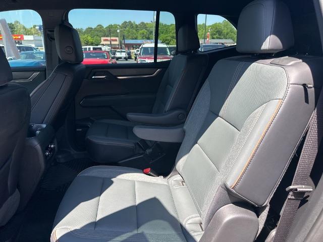 2025 GMC Acadia AWD AT4