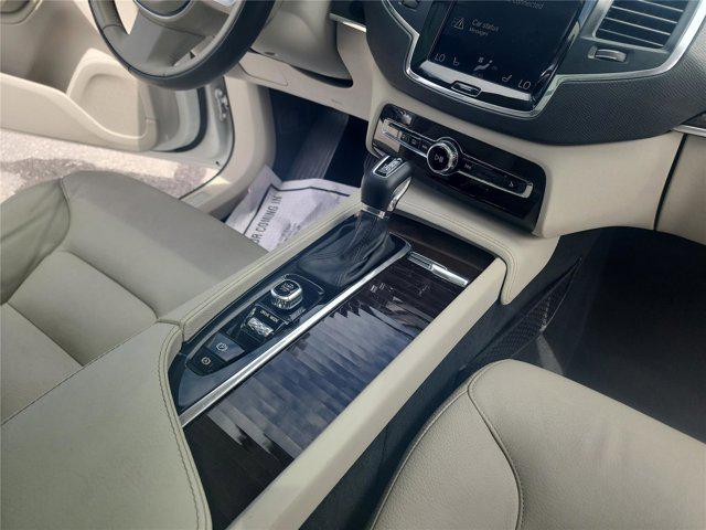 2019 Volvo XC90 T5 Momentum