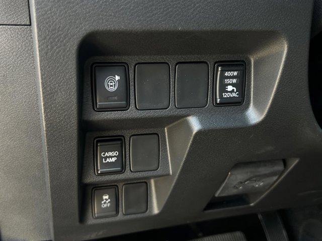 2025 Nissan Frontier Crew Cab SV 4x2