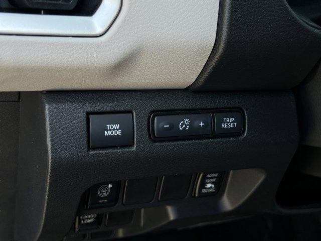 2025 Nissan Frontier Crew Cab SV 4x2