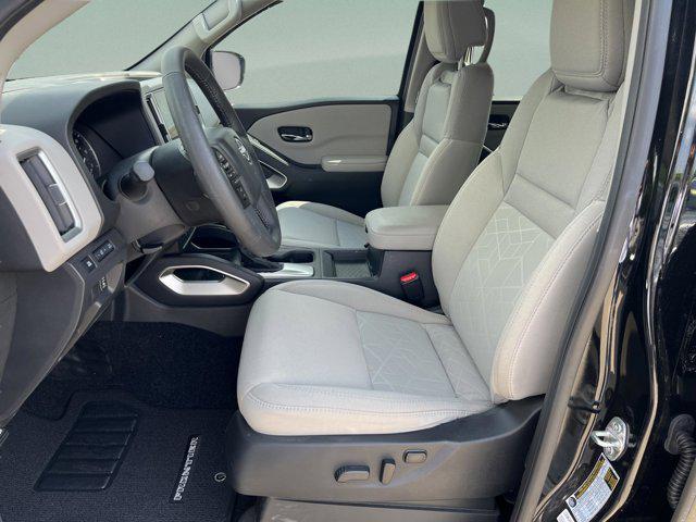 2025 Nissan Frontier Crew Cab SV 4x2