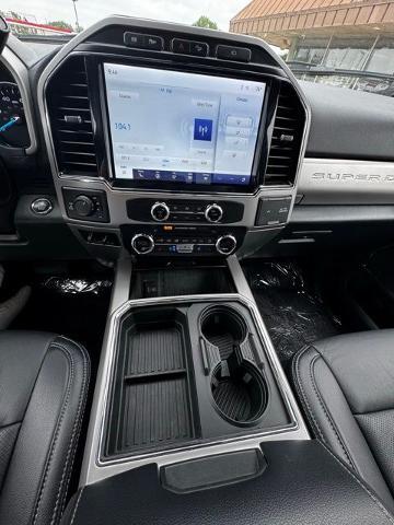 2022 Ford F-350 LARIAT