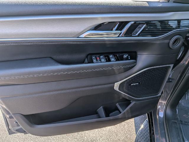 2024 Jeep Wagoneer Series II Carbide 4x4