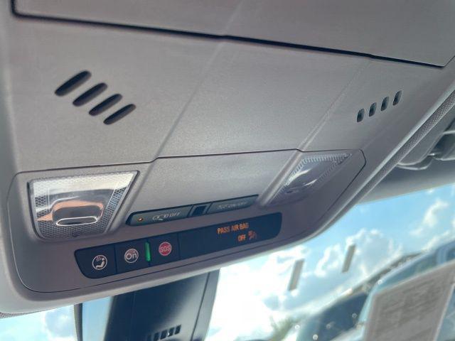 2025 Chevrolet Blazer AWD 2LT