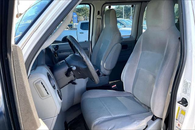 2011 Ford E-350 Super Duty XLT
