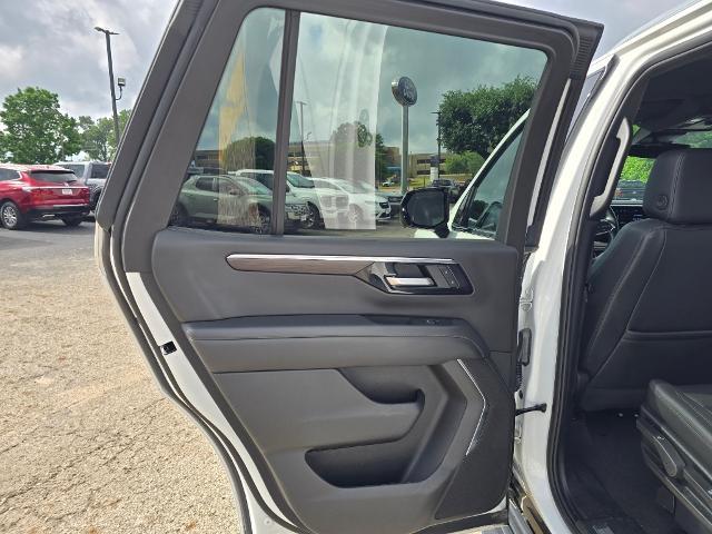 2025 Chevrolet Tahoe 2WD LT