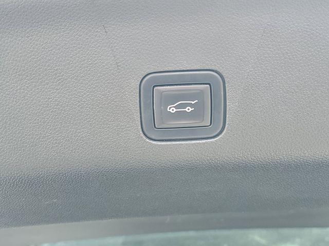 2021 GMC Yukon 4WD Denali