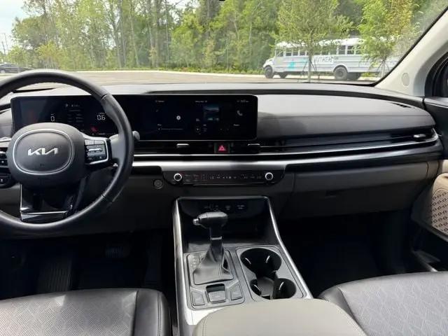 2025 Kia Carnival MPV LXS